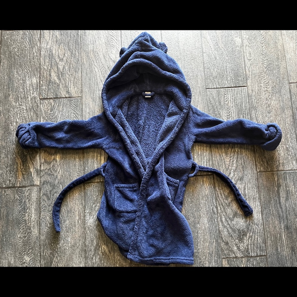Baby gap bear robe